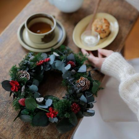 CraftieHome/森の贈りもの ユーカリとヒムロスギのリース:クリスマスレッド/C-90-FLO-00302-RD