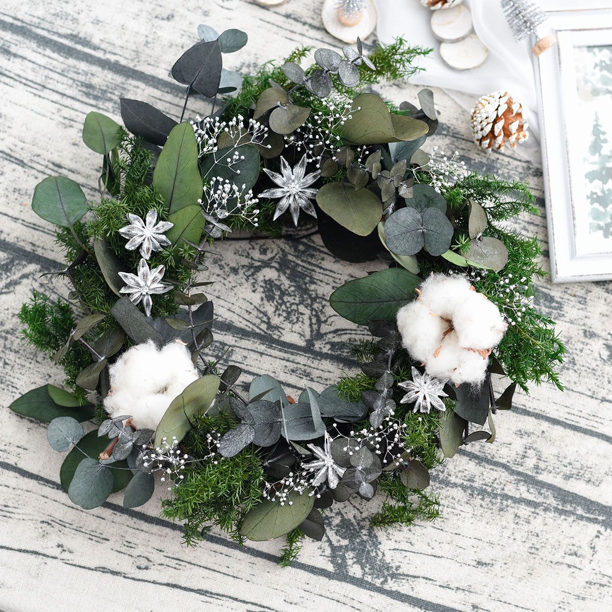CraftieHome/森の贈りもの ユーカリとヒムロスギのリース:スノーホワイト/C-90-FLO-00302-WT