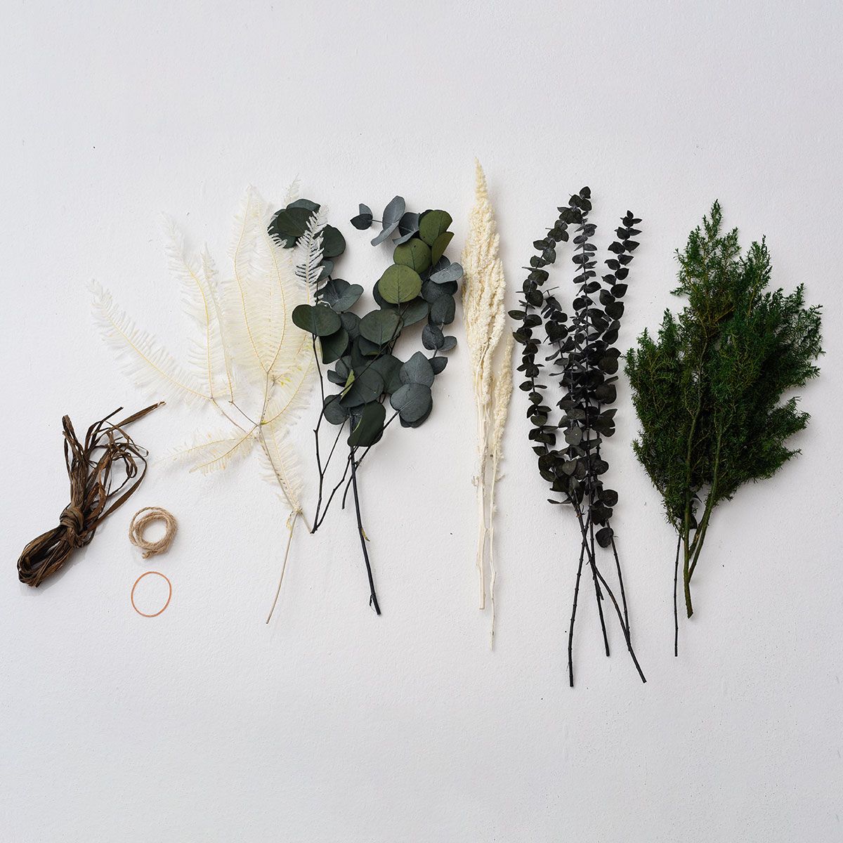 CraftieHome/森のしずく ユーカリとヒムロスギのスワッグ/C-90-FLO-00303-WT