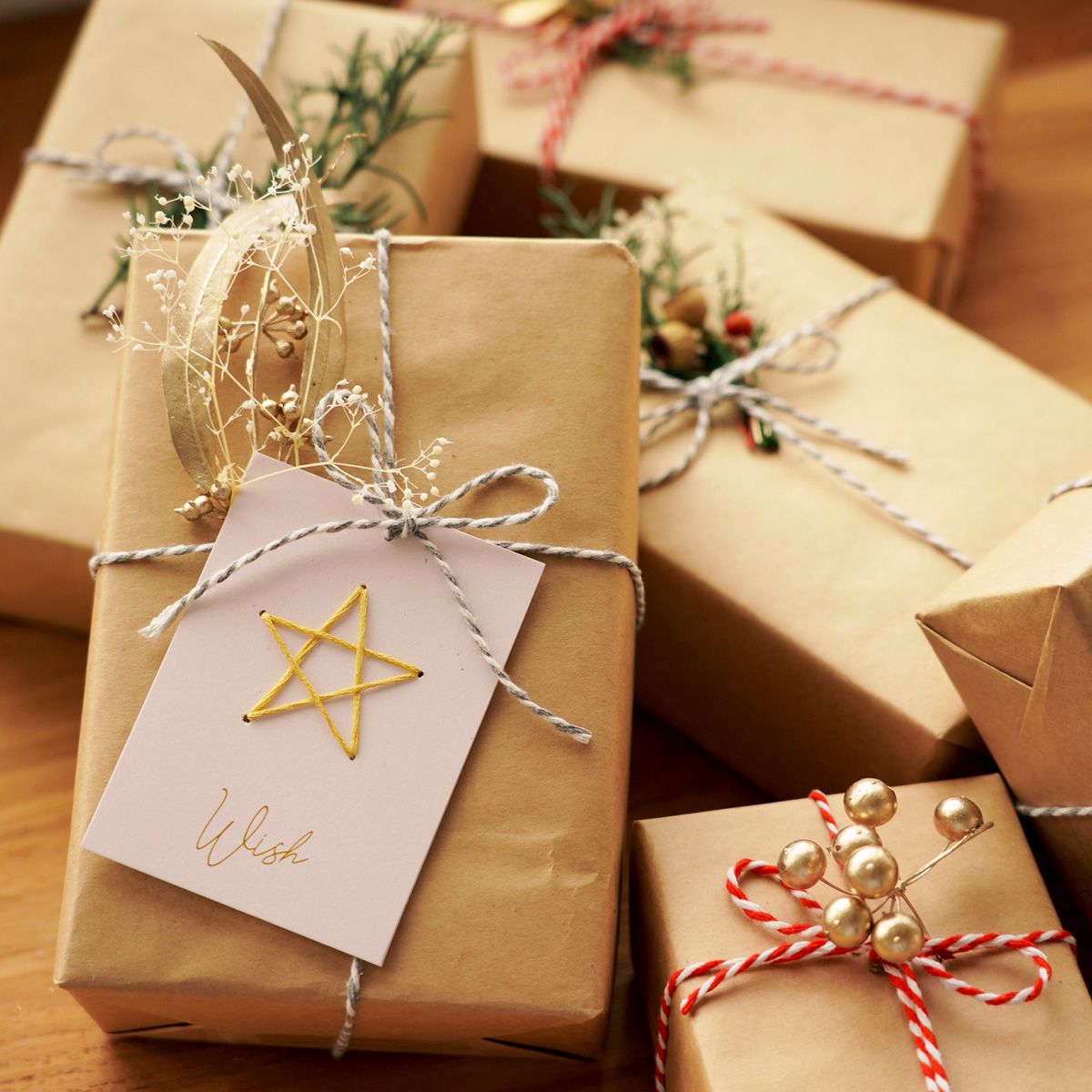 CraftieHome/ゴールドフープのクリスマスリースキット/C-01-FLO-221102-MX