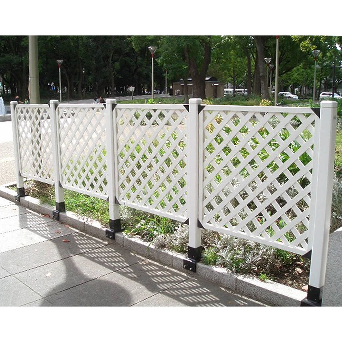 特価◎【直送】住まいスタイル/ラティス・フェンス支柱固定金具ブロック用12cm(1個) ブラック/S-BB7212