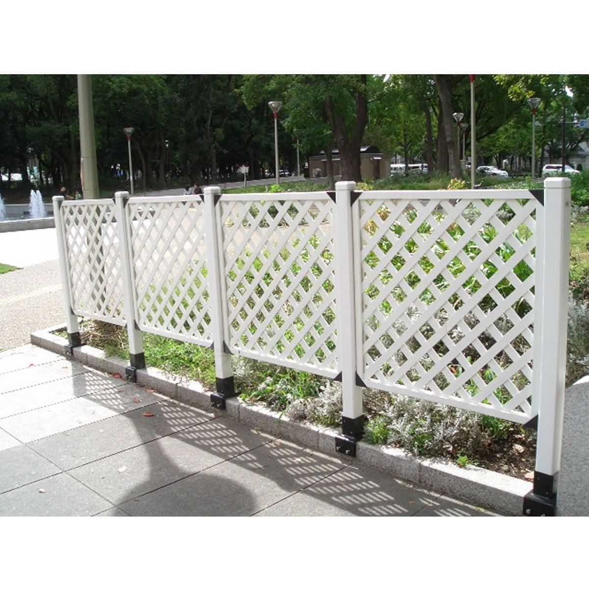 【直送】住まいスタイル/ラティス取付け金具 支柱用(40個) ブラック/S-LST35-40P