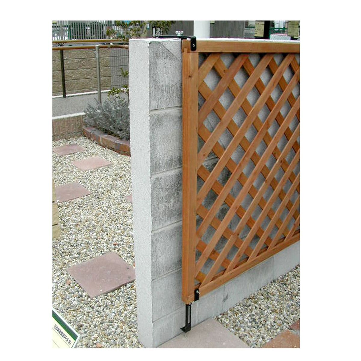 【直送】住まいスタイル/ラティス・フェンス壁面用固定金具(下部2個) ブラック/S-LVCF40-2P