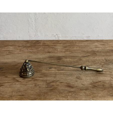 SOW/CANDLE SNUFFER Honeybee Bee/DRDF4001