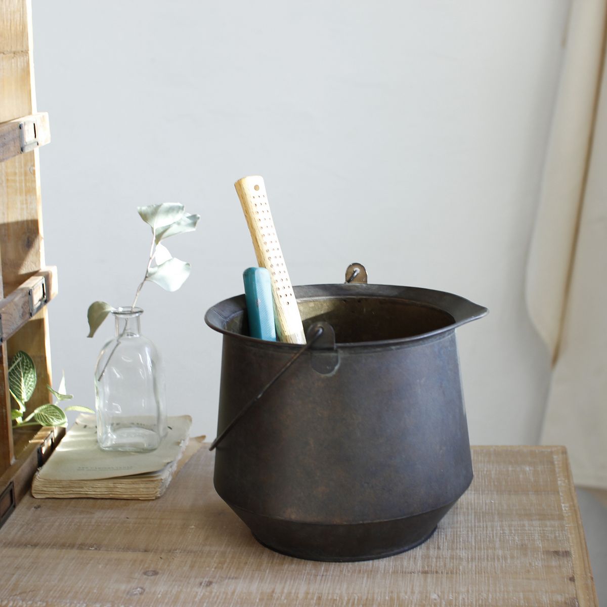 SOW/Deep Bloom ワンハンドルブリキラウンドポット Lサイズ/DTDT6043SW