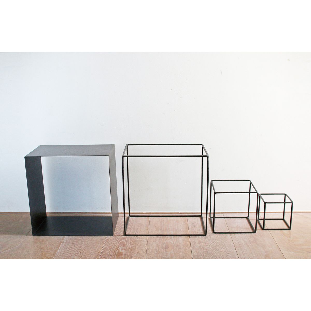 SOW/ジョセフアイアン ディスプレイワイヤーフレーム キューブ Sサイズ/DTFF2401SW