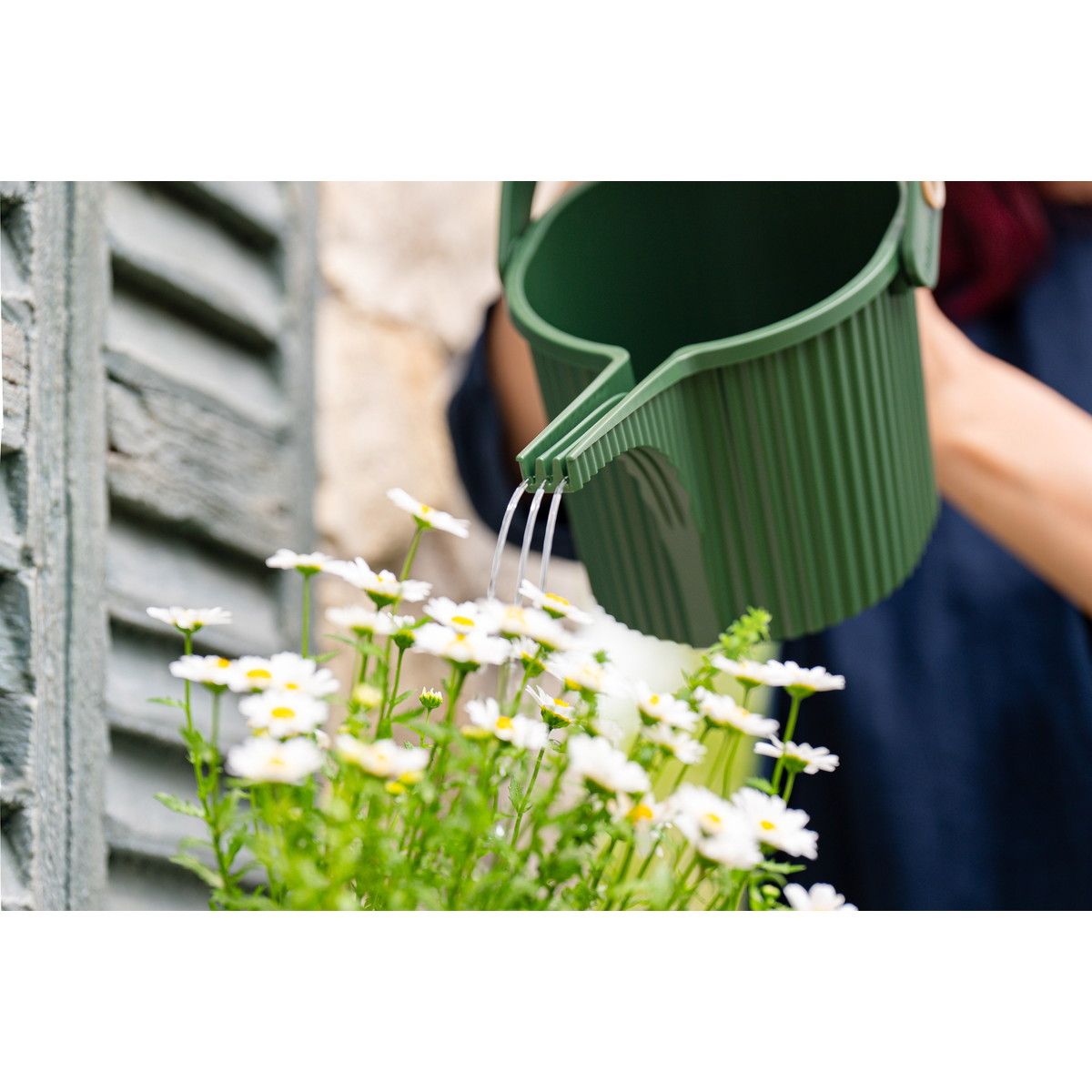 特価◎八幡化成/ガーデンビートル1.5L　WH/244738