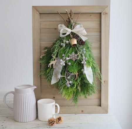 【生花】コニファーのカウベルスワッグ(ダマスクオーガンジー※)/はなどんやキット