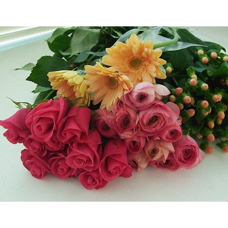 直前】バラ テレサ(濃いピンク)小ぶり品種【生花】 - 花材通販はなどん