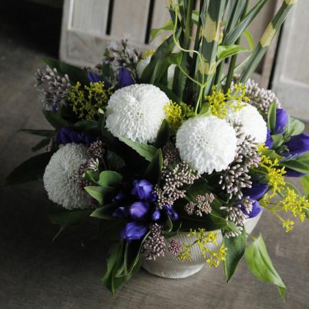 生花 季節のフラワーセット 秋の草花でお月見アレンジ 通販 はなどんやアソシエ 生花 季節のフラワーセット 秋の草花でお月見アレンジ 通販 はなどんやアソシエ